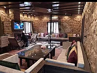 فيلا مفروشة للبيع 700م كسوة رائعة طابو / أول استراد الزبداني
