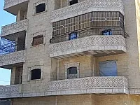 للبيع شقة عظم بلكون سادس زاوية اصنصير راكب 130م/الرقة _شارع باسل
