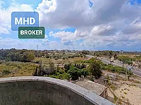 شقة سكنية للبيع/على العضم ضمن بناء مميز/طرطوس••عقدة المدخل الجنوبي 