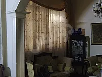 للبيع منزل طابق اول 5غرف مع ضهر كراج اكساء قديم شارع تشرين