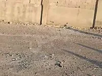 للبيع ارض 4 دنمات فيها بناء 250 متر و بير مي ريف دمشق سبينة