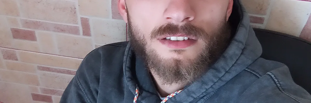 الاشقر  Cover