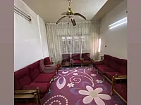 للبيع شقة 190م طابق رابع 5 غرف و صالون+مصعد شغال/حماه منطقة الحاضر 