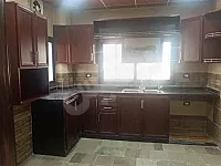 للبيع شقة ب الاذقية  سقوبين مساحته ١٠٠م