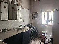للبيع شقة حمص شرق دوار الاصيل تجهيز عادي 