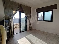 للبيع شقة حمص حي الورود شارع المتحدة تجهيز جيد 