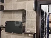 للأجار شقة ديلوكس مفروشة 130م طابق اول فني 4 غرف و صالون/حماه القصور 