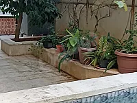 للبيع منزل شبيه المزرعة بسيف الدولة