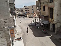 للبيع شقة حمص باب السباع خلف الشارع الرئيسي تجهيز ممتاز 