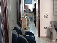 للبيع شقة 100م طابق 2 واجهة 3 غرف و صالون+مصعد/ الاميرية قرب الرئيسي 