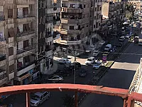 للبيع شقة حمص حي الميدان عالشارع الرئيسي تجهيز قديم