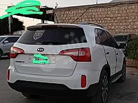 للبيع سيرنتو 2012