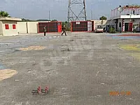 للبيع ارض مساحتها ٢٧٥٠م مسورة بالكامل 