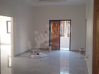 للبيع شقة اللاذقية الرمل الجنوبي المخيم  حارة الطناطرة