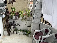 للبيع شقة اللاذقية الرمل الجنوبي شارع البحر قرب شارع السرافيس