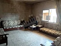 للبيع شقة حمص بيت الطويل شارع رقم 9 تجهيز جيد 