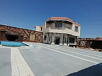 للبيع مزرعه ريف حمص مفرق أبل تجهيز سوبر ديلوكس 