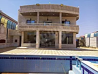 للبيع فيلا طابقين مخدمة ديلوكس 1500م وبناء 200م/ زهره المدائن الأولى