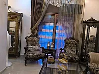 للبيع شقة قبو 325م+ وجايب و بناء 210م/ 6 غرف/الشريعه قرب جامع الشريعه