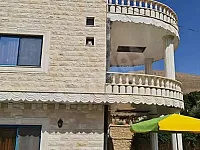 فيلا للبيع /كروم مضايا/ ريف دمشق-1100m2/طابقين-م.البناء300m2