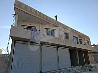للبيع بناء طابقين حمص حي الورود طريق كازية العتيقي وطريق النحل سابقا