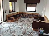 للبيع شقة حمص شارع بيت الطويل الرئيسي تجهيز ممتاز 