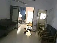 للبيع شقة حمص العباسية تجهيز ممتاز 