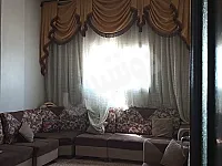 للبيع شقة 90م/ طابق رابع/ 3 غرف و صالون/بالقصور مقابل حديقة الثورة