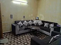 للبيع شقة 95م/طابق ثاني فني/ 3 غرف / سلمية شمال مجمع التجزئة 