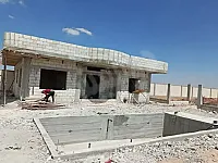 للبيع مزرعه عالعضم ريف حمص شنشار مقابل صوامع الحبوب موقع مميز 