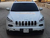 جيب شيروكي 2015 للبيع في عفرين بسعر 11,000 دولار