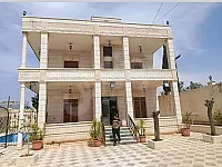 مزرعة طابقين للبيع