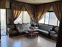 للبيع شقة مع محل تجاري حمص كرم الزيتون شارع النازحين تجهيز ممتاز 