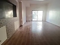 شقة 4 غرف للبيع في الموكامبو بحالة ممتازة بسعر 150 ألف $