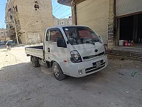 للبيع كيا 2700 خالية وكالة ماشية 76 الف اورجنال