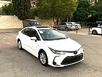 تويوتا كورولا هايبرد 2025 جديدة للبيع في دمشق بسعر مميز