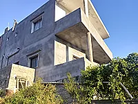 بناء للبيع في مشتى الحلو، طرطوس - طابق أرضي وقبو مميز