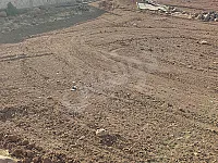 للبيع أرض  بمساحة 8000متر