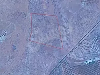 للبيع أرض زراعية مساحتها 22800 م² في مركز قطنا