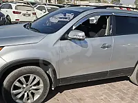 سيارة كيا سورينتو 2011 للبيع بسعر 11,000$ في إدلب