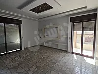 إيجار شقة 5 غرف في السوق المحلي بحلب -