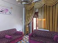 منزل للبيع   شارع خالد ابن الوليد 