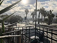 شقة أرضية للبيع في المهاجرين، خورشيد، الشارع العام، تصلح تجاري وسكني