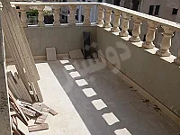 شقة جديدة 137 م² للبيع في مركز قطنا، 3 غرف، طابق 5