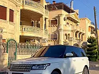 RANG ROVER الفئة : VOGUE اللون :  ابيض سنة الصنع: 2015 