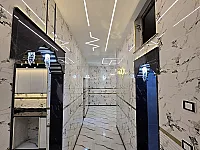 شقة للبيع في مدينة الدانا 5 غرف طابق اول