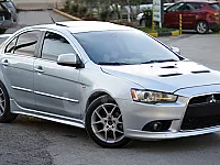 للبيع سيارة لانسر 