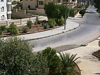 فيللا ٣طوابق مع حديقة ومسبح موقع وبناء لوكس