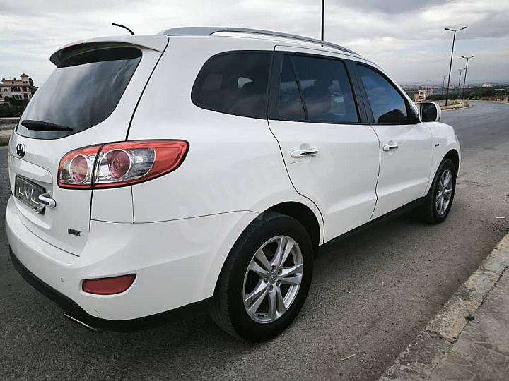 هيونداي سانتا في 2010 مستعملة للبيع في خان شيخون