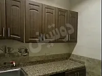 شقة قريبة ع الاستراد تجمع سكاني طابق ثالث كسوة سوبر ديلوكس